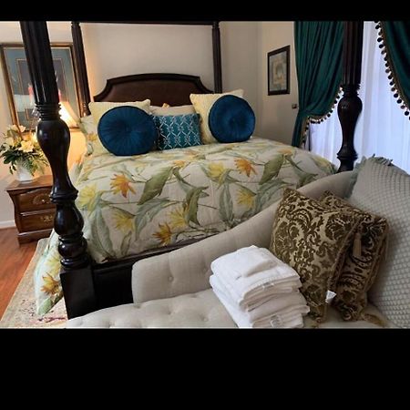 A Place To Stay Worry Free Greensboro Bagian luar foto